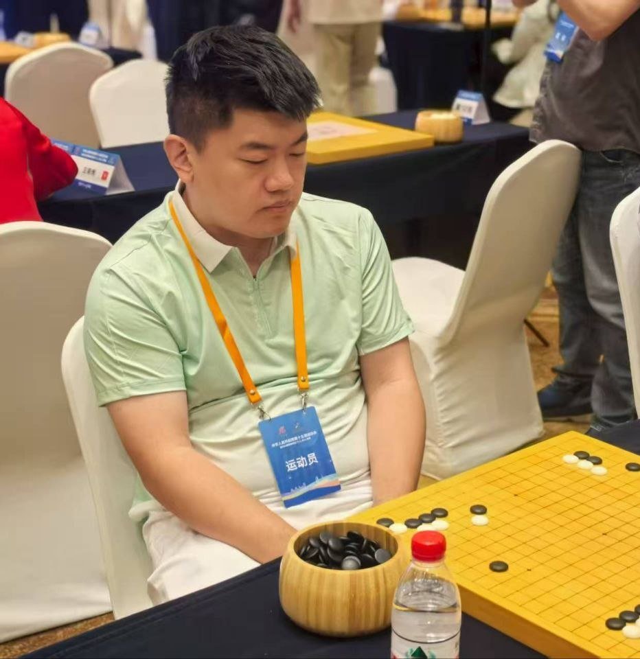 Zhang Nianqi, jugador profesional de Weiqi